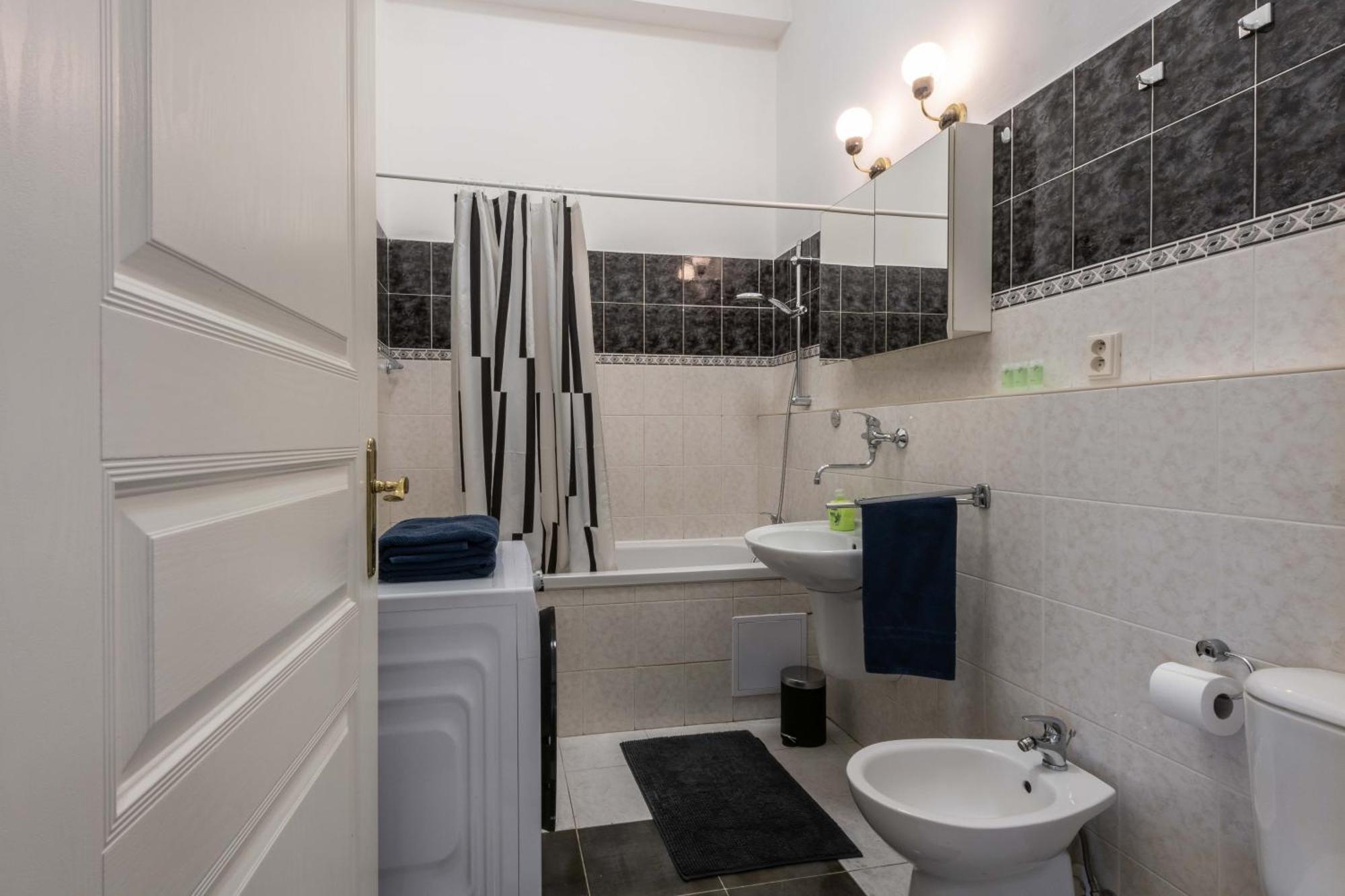 Centrally Located 3Bd Home Near National Museum Prag Exterior foto